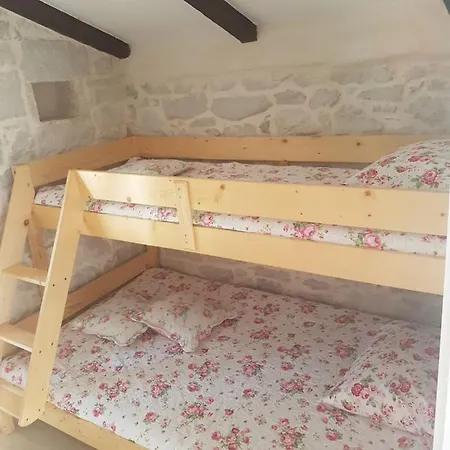 Casa Ladonja *